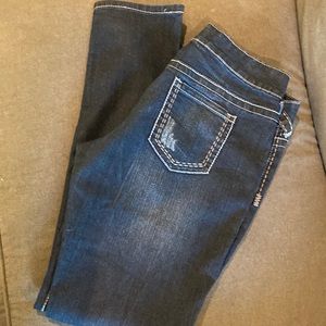 Maurices Jeggings w/ Distressed and thread details